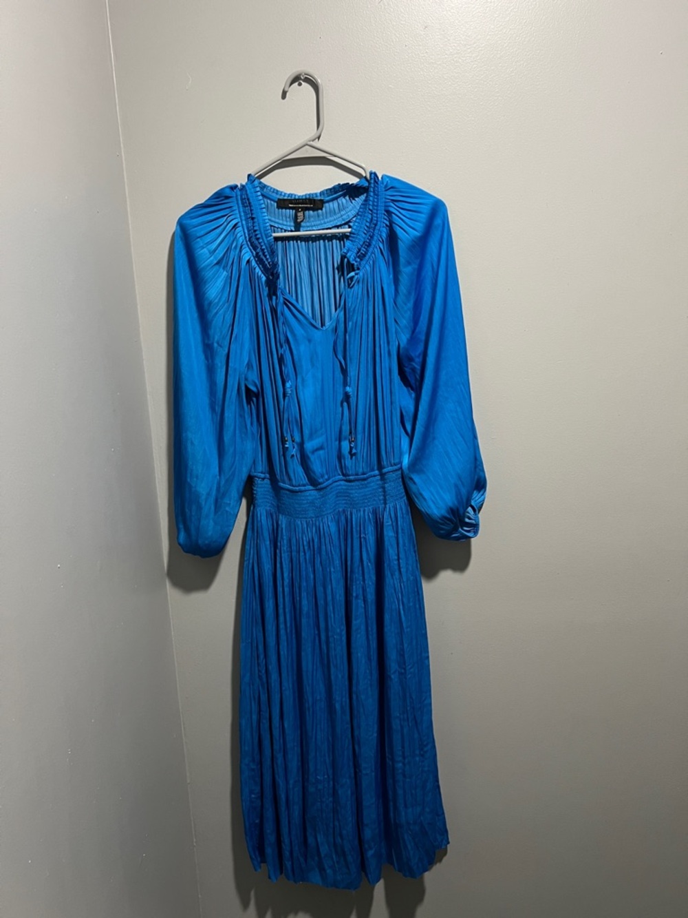 White House Black Market Blue Pleated Midi Balloon Sleeve Tie Dress